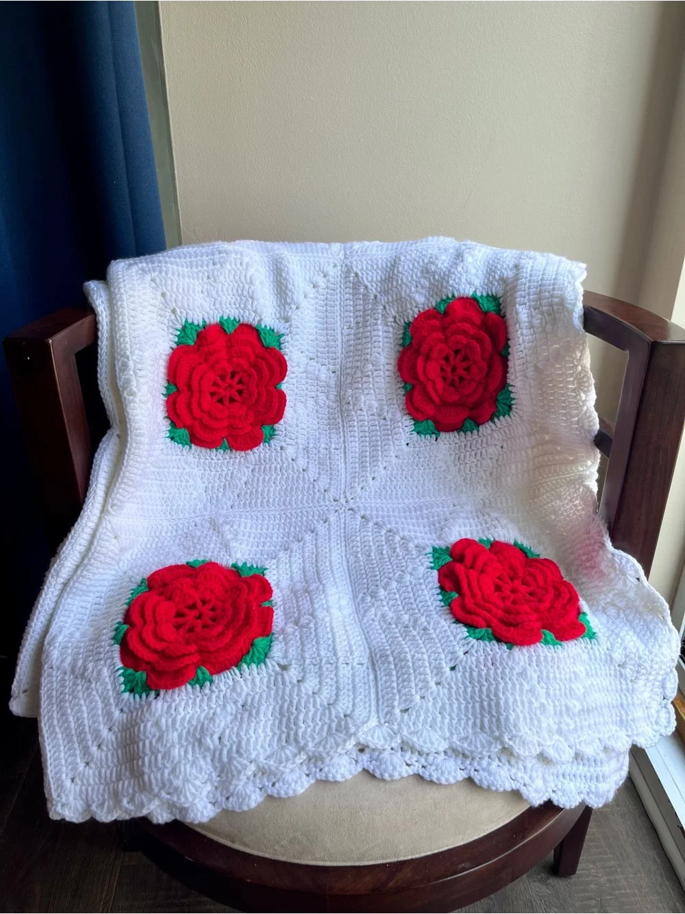 Handmade Crochet Rose Blanket and Pillow Set